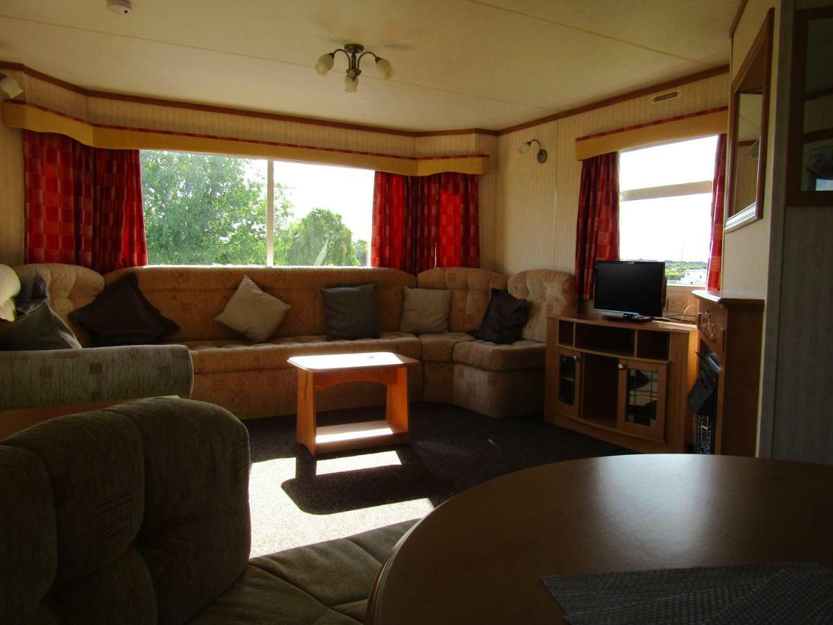 Fenlake Holiday Accommodation Metheringham Eksteriør billede